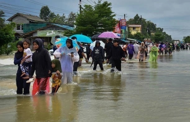 Thailand's tourism seeks ways to minimise flood consequences