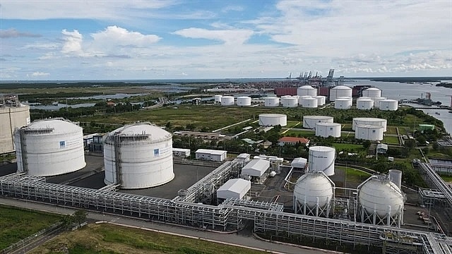 Foreign groups enticed by LNG infrastructure projects