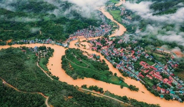 Switzerland sends experts and over $1 million to aid Vietnam's typhoon relief efforts