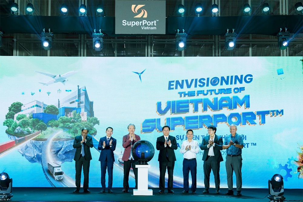 Vietnam SuperPort marks vision of a connected future