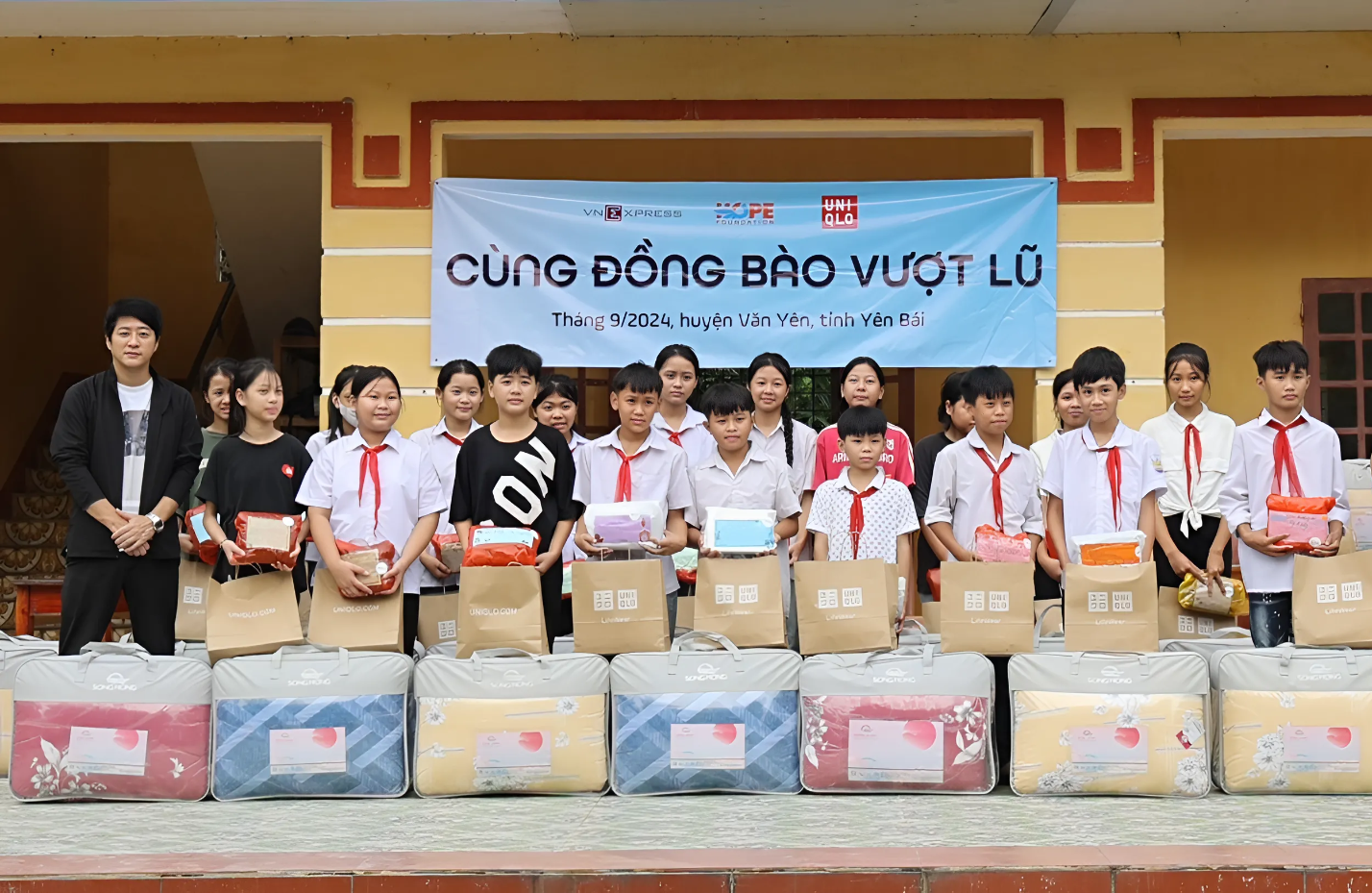 UNIQLO contributes over $40,000 to support flood victims