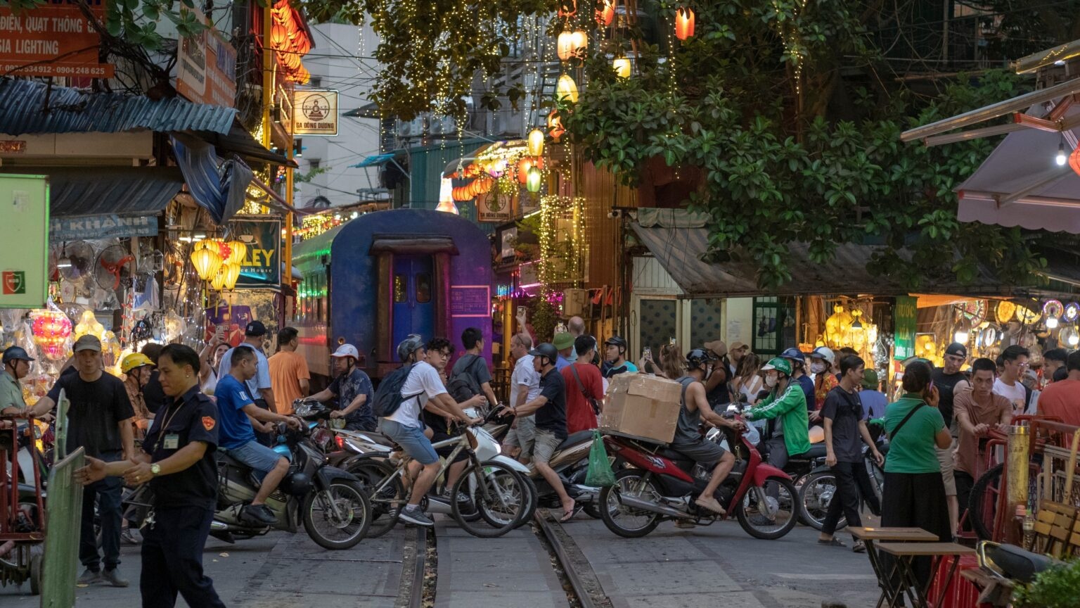 Vietnamese economy forecast to grow by over 6 per cent in 2024