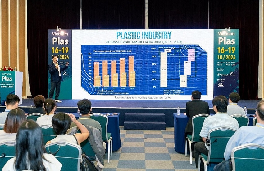 VietnamPlas 2024 Executive Seminar: A strategic conversation for sustainability in the plastic industry