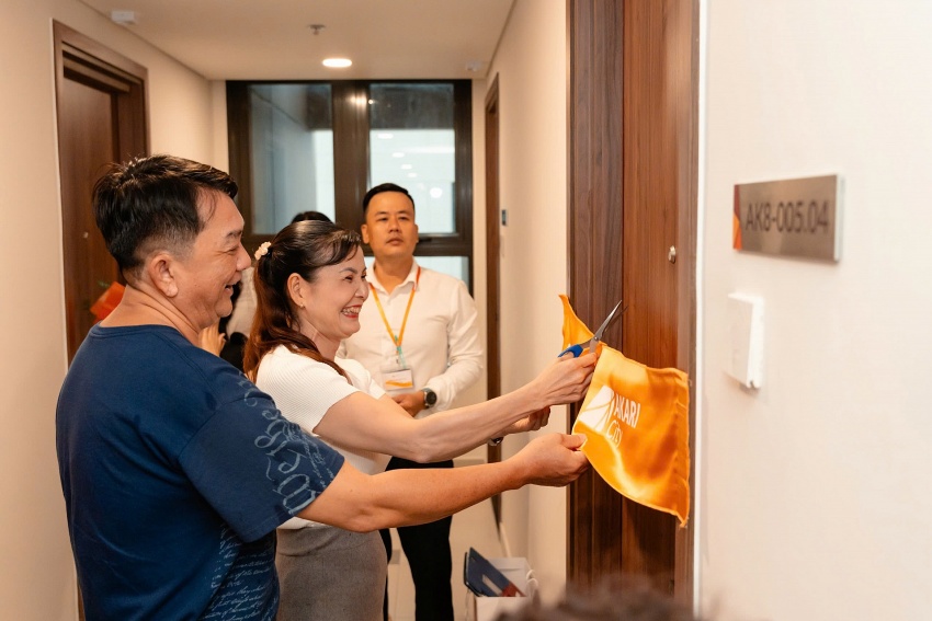 Nam Long Group hands over keys to Akari City Phase 2