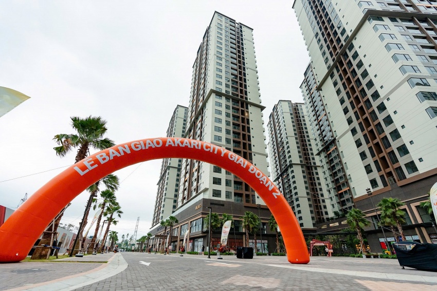 Nam Long Group hands over keys to Akari City Phase 2