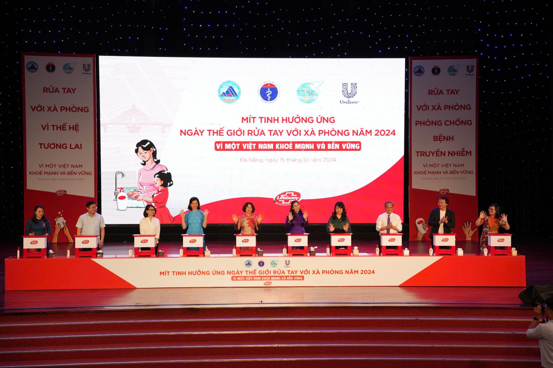 Strategic cooperation promotes personal hygiene awareness