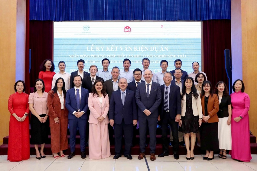 Scaling up eco-industrial park approaches to promote circular economy in Vietnam