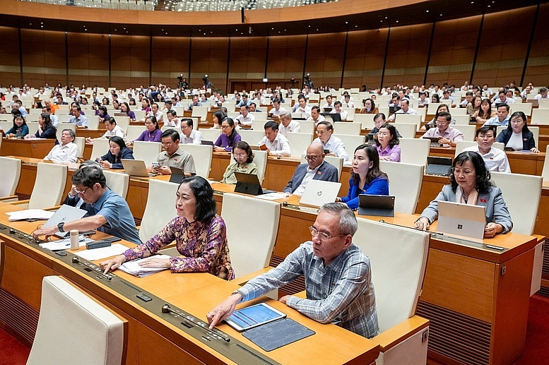 Vietnam National Assembly adopts amended Law on Pharmacy