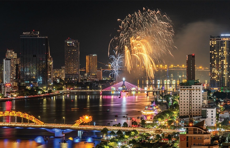 River lights up Danang growth goals