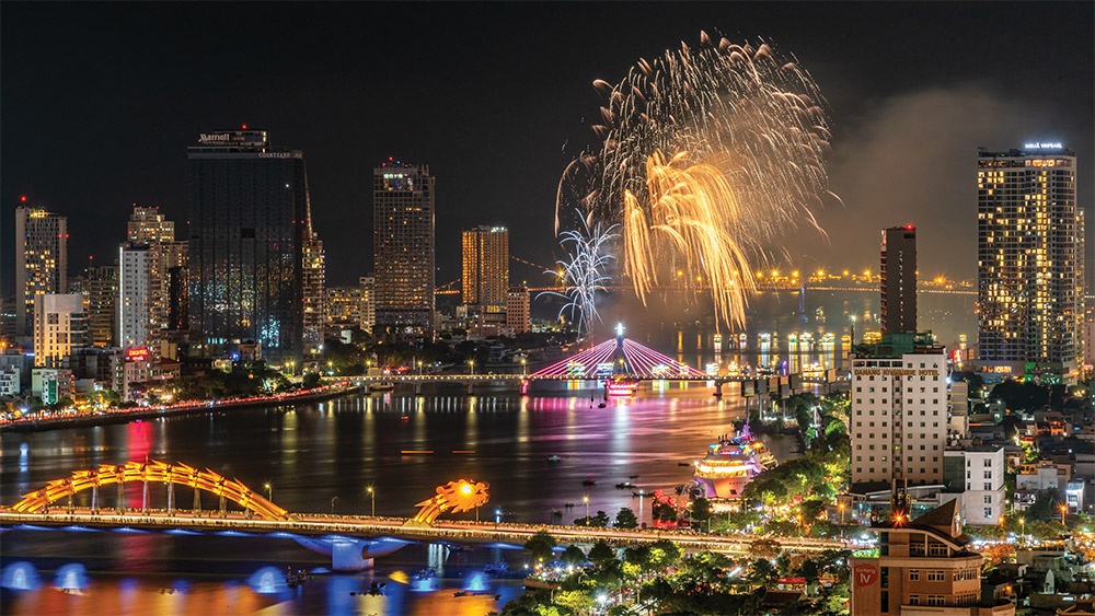 River lights up Danang growth goals