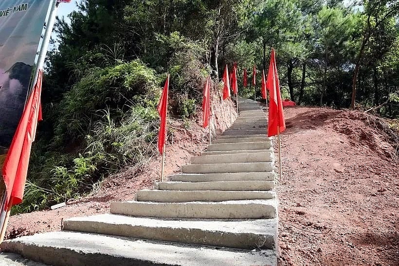 Road to border marker No 962 inaugurated in Lang Son
