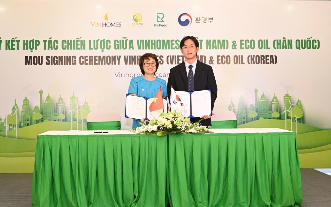 Vietnam's first automatic used cooking-oil collection machine launched