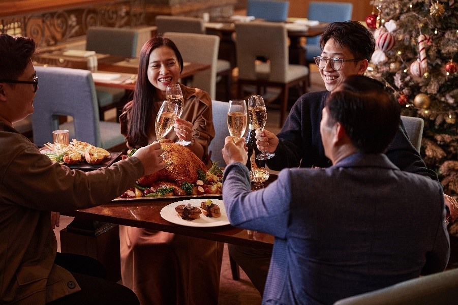 Sheraton Hanoi Hotel unveils enchanting festive offerings