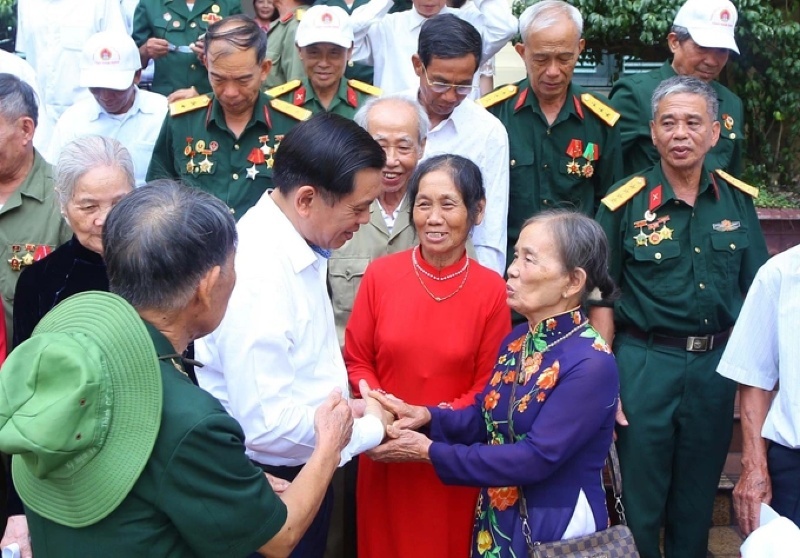 Hanoi to give over one million gifts to policy beneficiaries for Lunar New Year