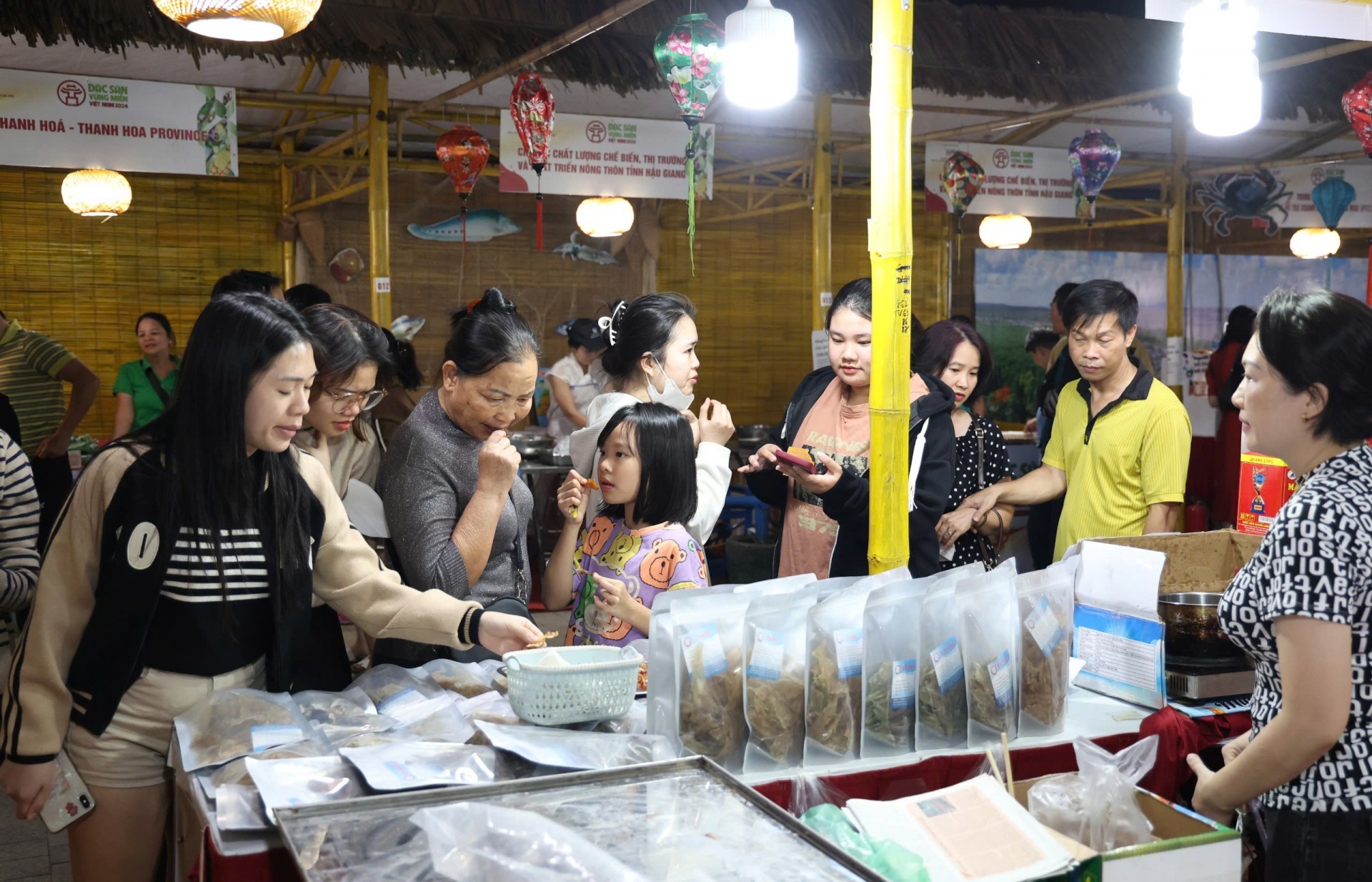 The OCOP Agricultural Products Festival returns to Hanoi