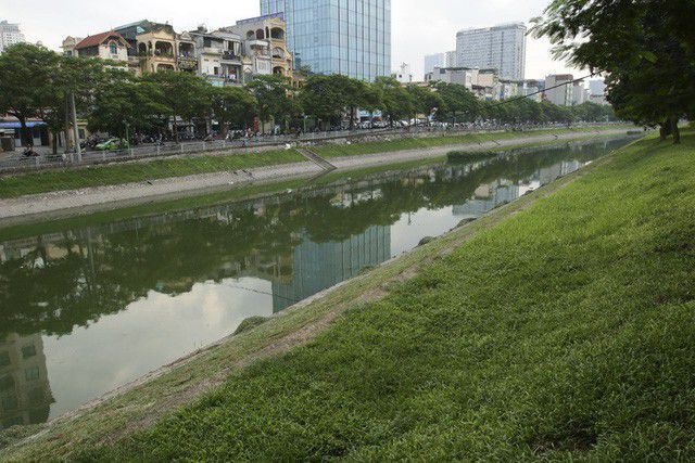 Hanoi pushes To Lich river cleanup and urban wastewater overhaul