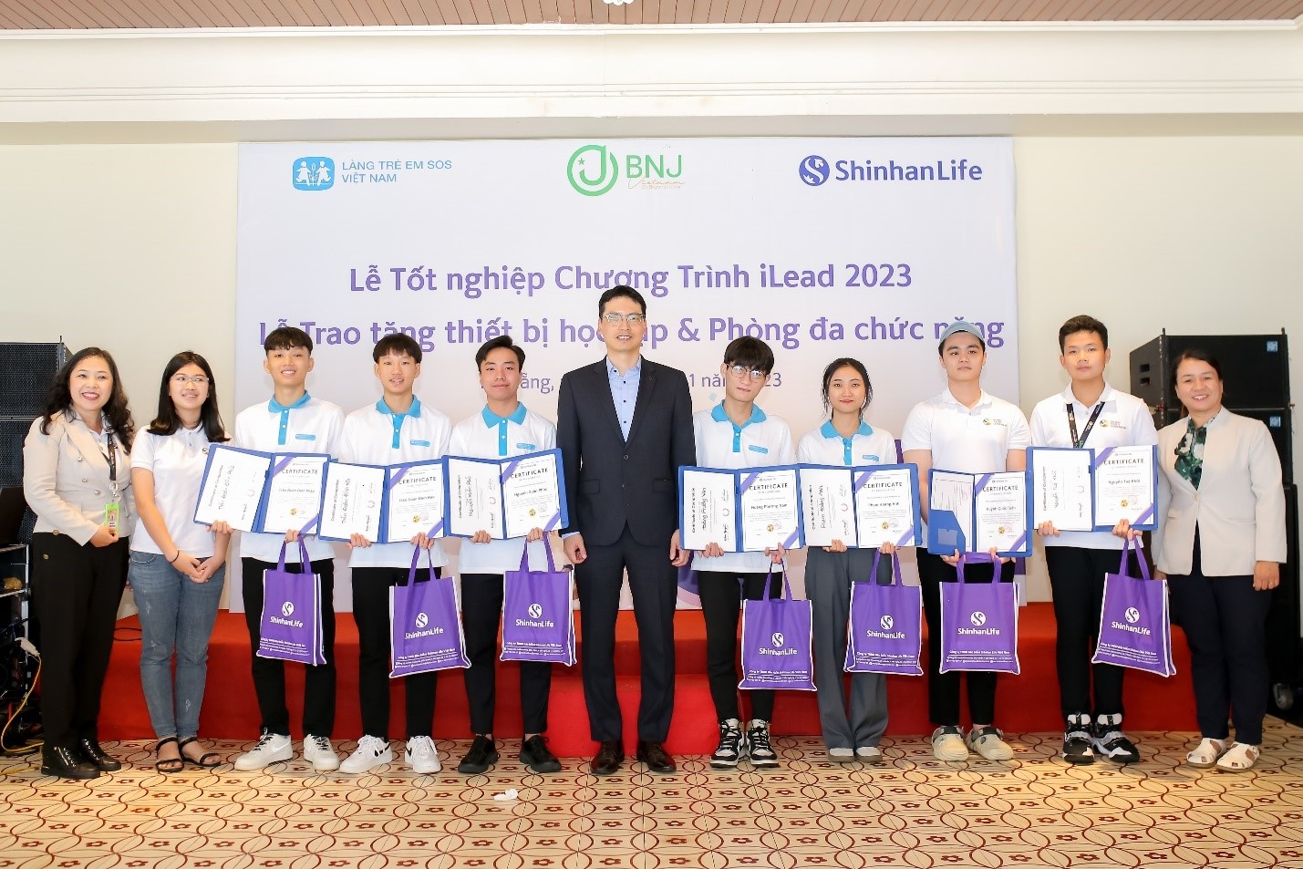 Shinhan Life Vietnam committed to fostering sustainable community development (PR)