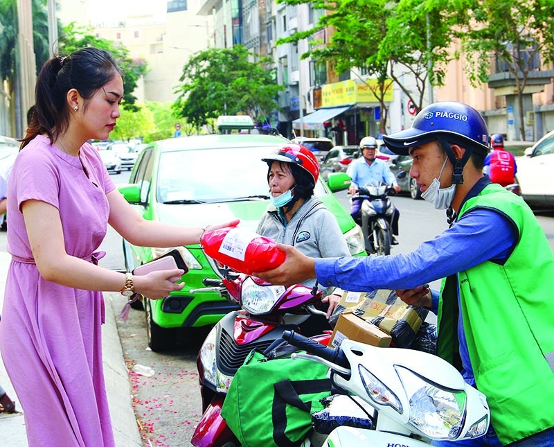 Vietnam”s e-commerce market surpasses billion in 2024 Vietnam”s e-commerce market surpasses billion in 2024