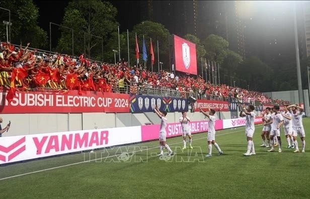 Vietnam beat Singapore 2-0 in first leg of ASEAN Cup semifinal