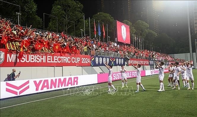 Vietnam beat Singapore 2-0 in first leg of ASEAN Cup semifinal