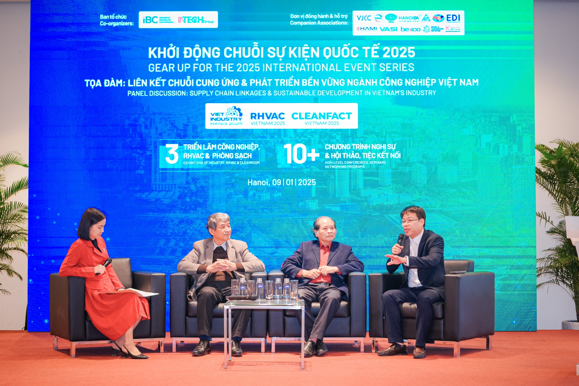 RHVAC series launch event takes place in Hanoi