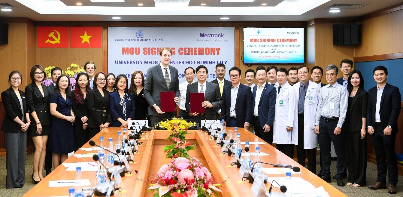 Medtronic Vietnam and UMC Ho Chi Minh sign new MoU to enhance medical training