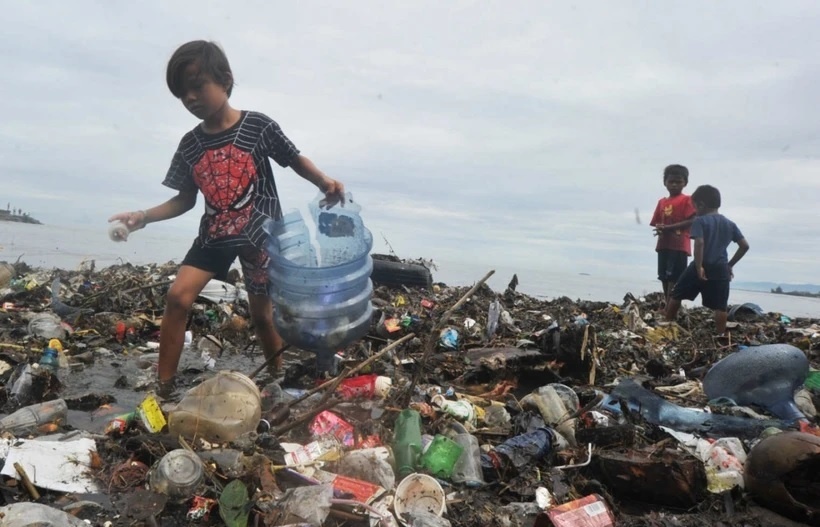 Indonesia targets 100 per cent waste management by 2029