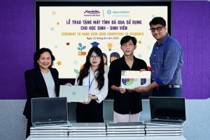 Mondelez Kinh Do donates laptops to empower education across Vietnam