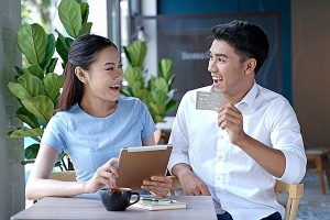 Cashless transactions surge as Vietnam advances towards digital future