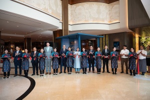 Sheraton Saigon unveils artistic mooncake collection for 2025