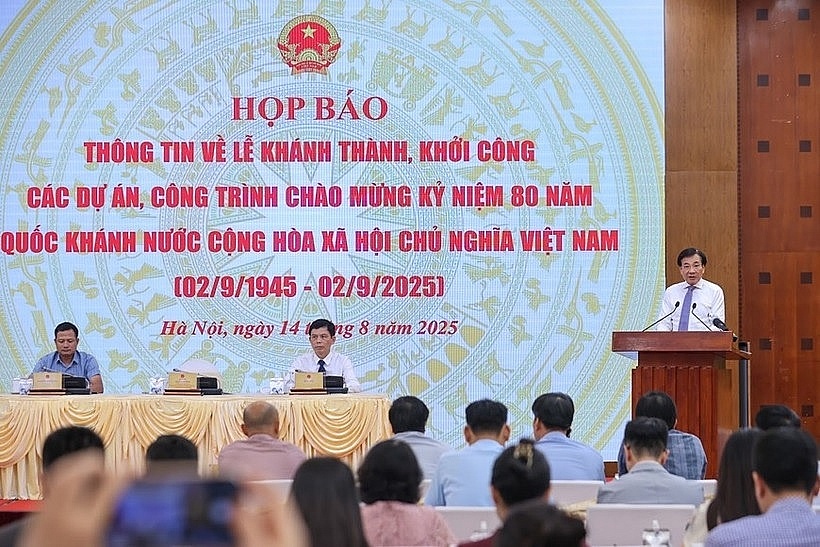 Hanoi police issue special arrest warrant for karate master on anti-state activities
