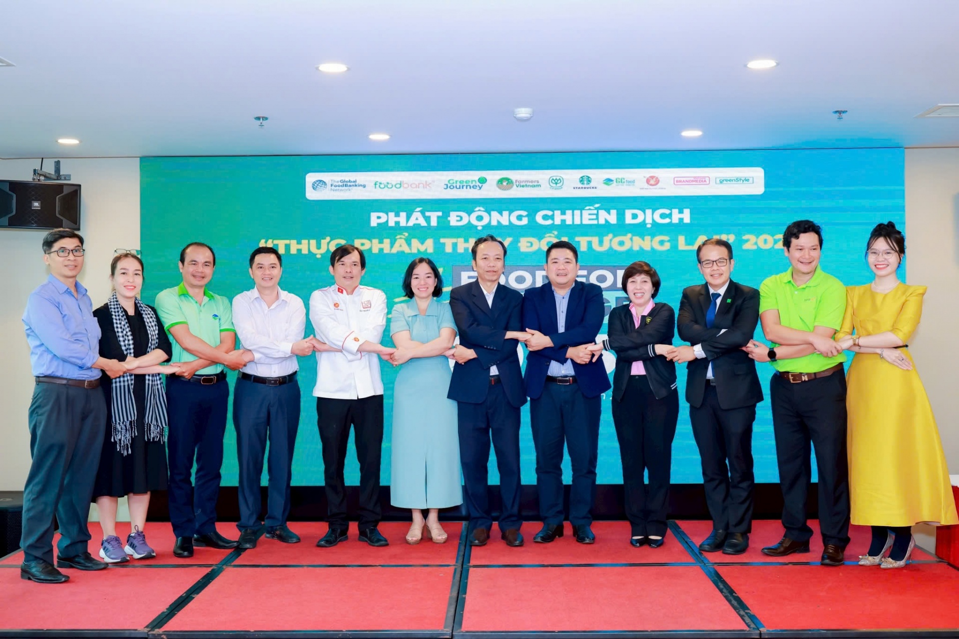 cp vietnam joins foodbank vietnam on food for change campaign