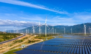 France pledges $550 million to support Vietnam's energy transition