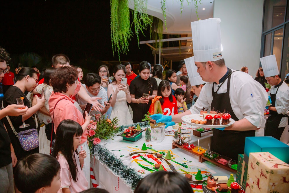 Celebrate the festive season with tropical flavour at Angsana & Dhawa Ho Tram