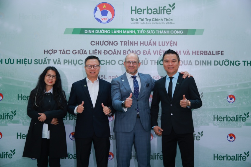 Herbalife Vietnam collaborated with VFF to organise advanced sports nutrition training for coaches and football players