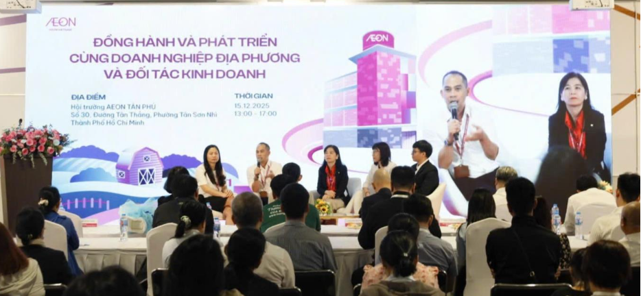AEON representatives addressed concerns and difficulties faced by local businesses at the event “AEON Vietnam accompanying & level up enterprises program”. Photo: AEON Vietnam