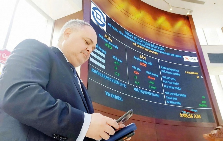 Foreign sentiment towards Vietnam turns more positive