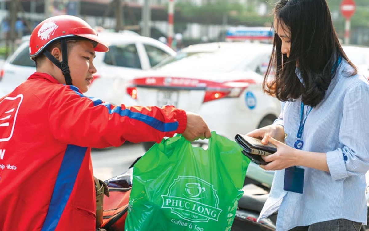 Vietnamese spend $2.1 billion on food delivery apps in 2025