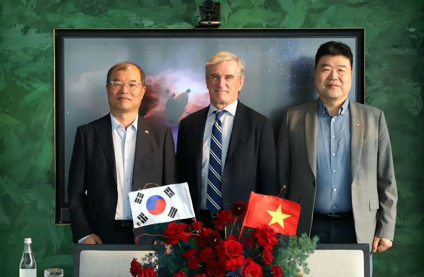 ACCV signs BESS–rooftop solar MoUs with Korean manufacturers