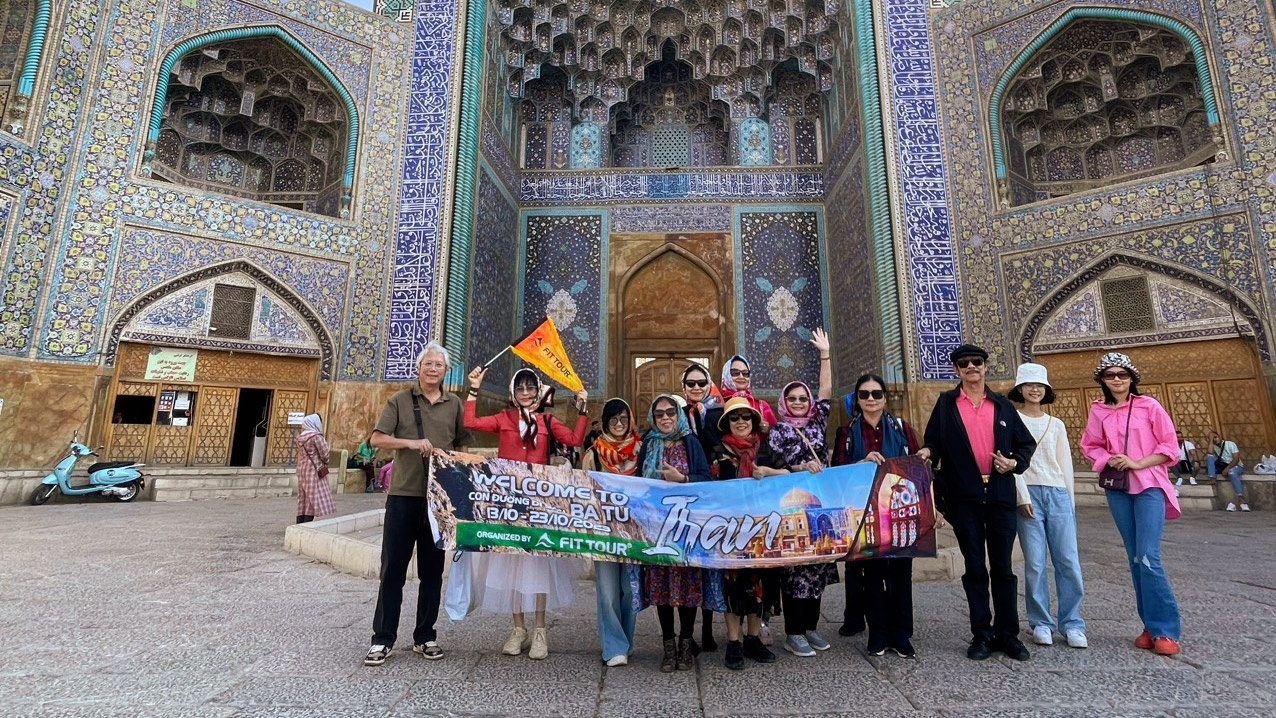 Vietnam suspends tours to Iran and Israel amid conflict