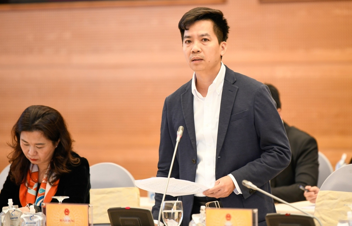 Vietnam's real estate market active but cautious