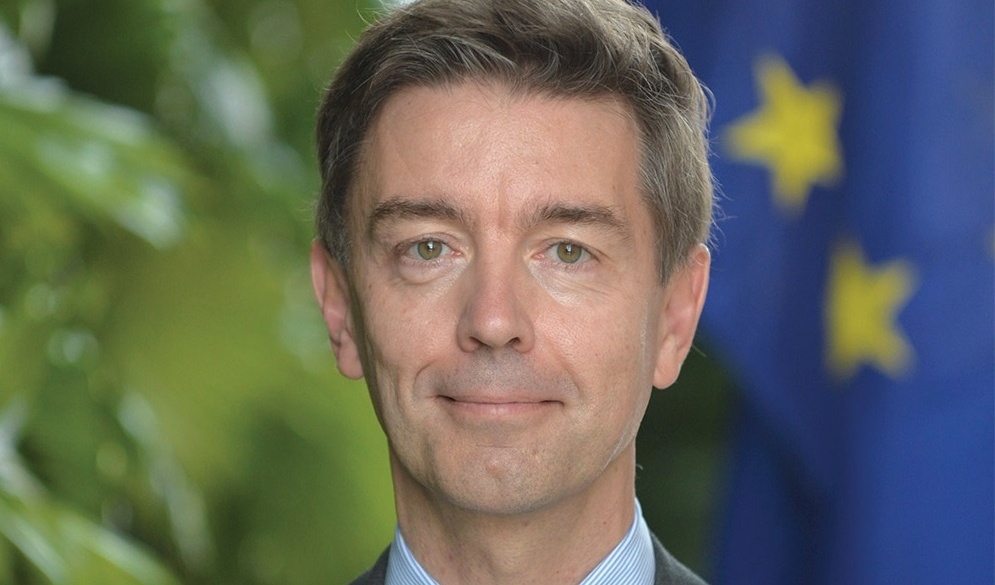 EU standing ready to boost trade, investing