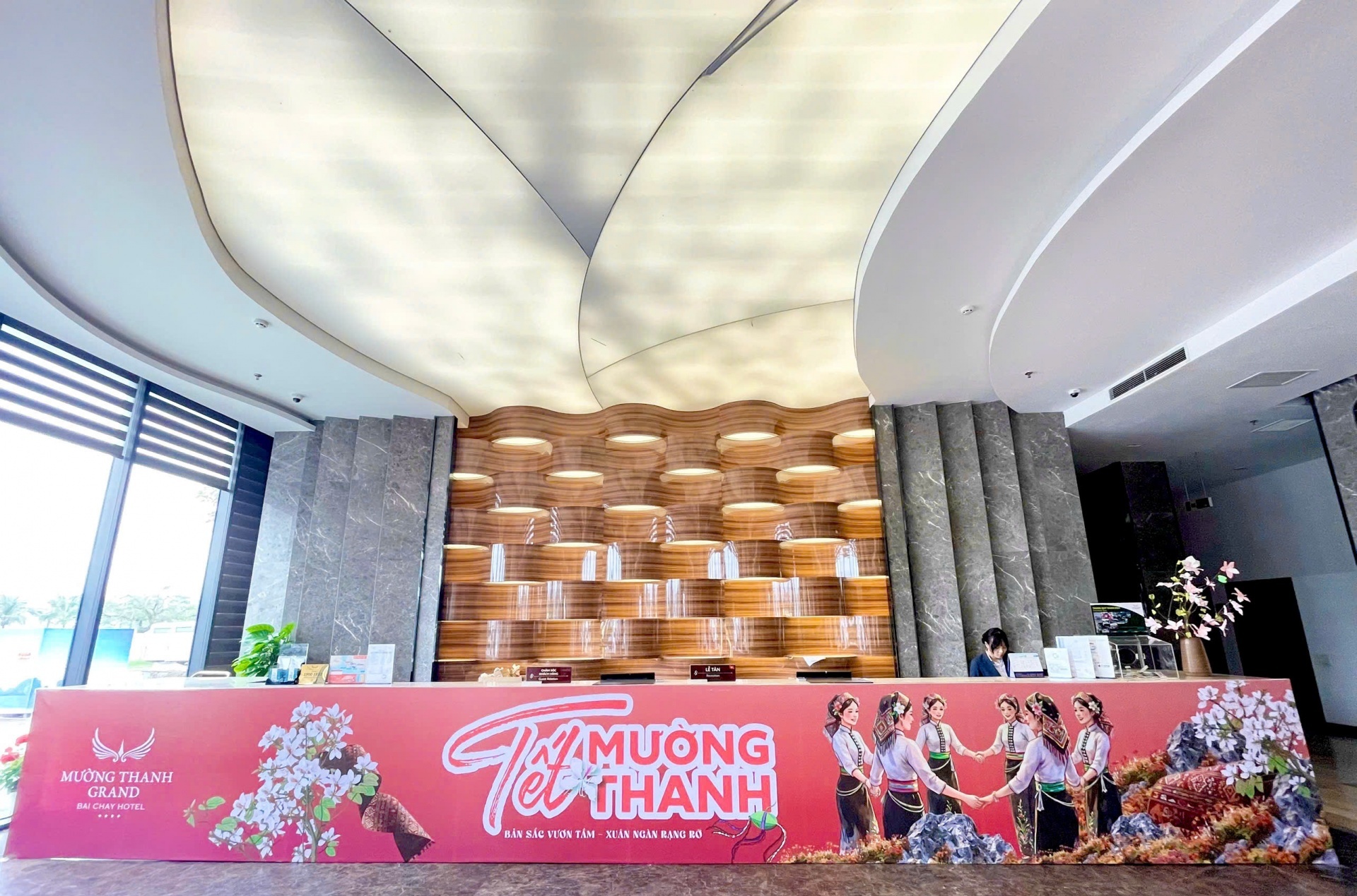 Xoe Thai dance takes centre stage at Muong Thanh Tet 2026