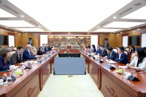 Vietnam-Switzerland ties gain momentum