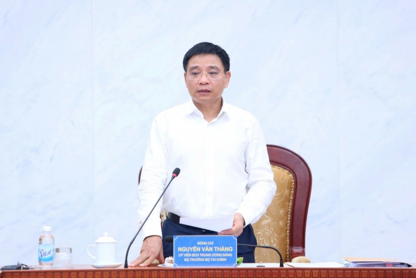 Finance ministry urges SOEs to lead tech drive for growth