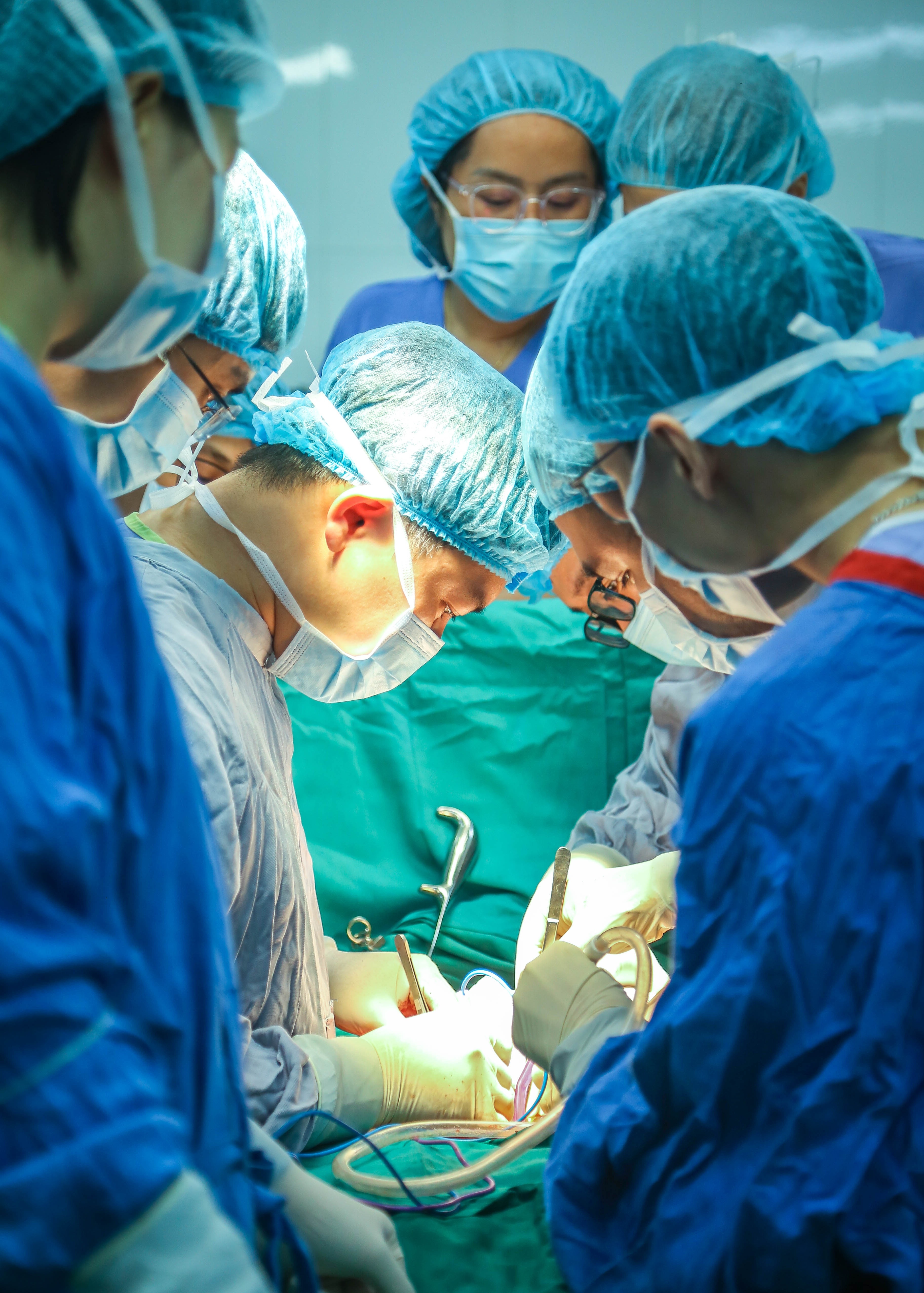 Vietnam performs first domino multi-organ transplant