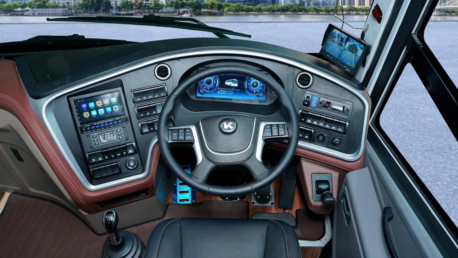 Kim Long Motor exports first buses to Thailand in regional push