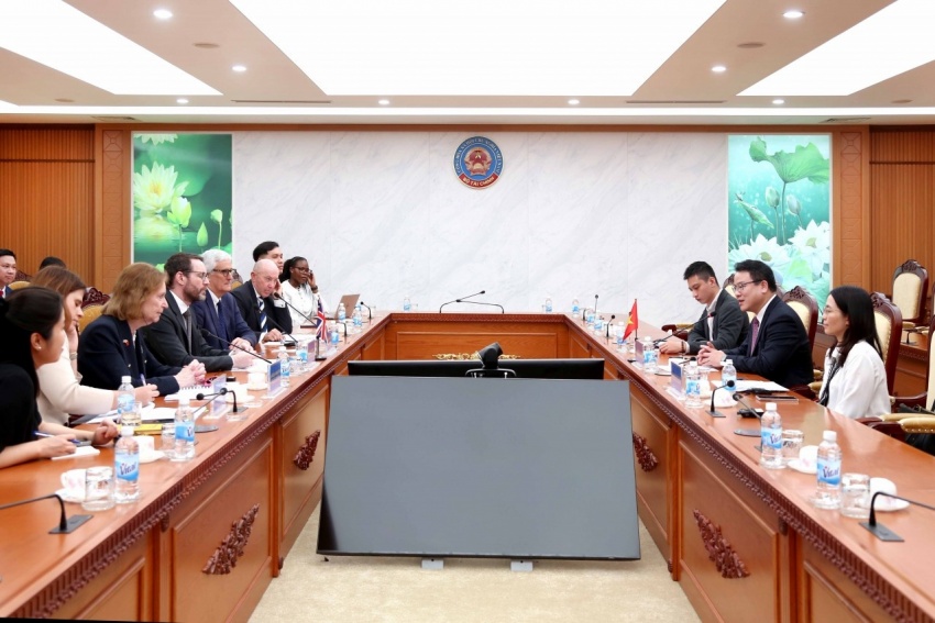 Vietnam seeks UK expertise to advance IFC vision