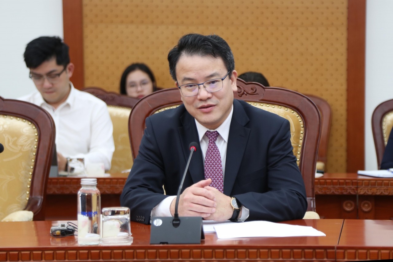 IMF mission in Hanoi for policy talks with MoF