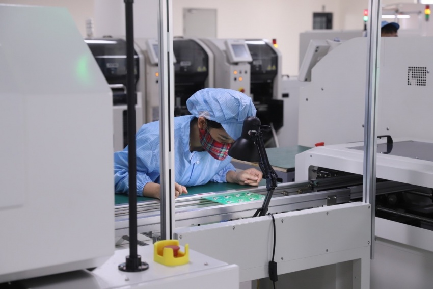 Sci-tech sector achieves record revenues in March